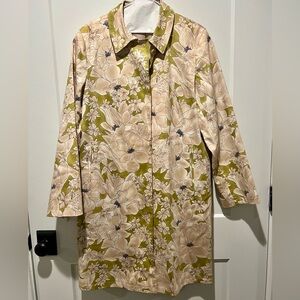 Floral vintage coat from Harve Benard trench or long coat floral size 10